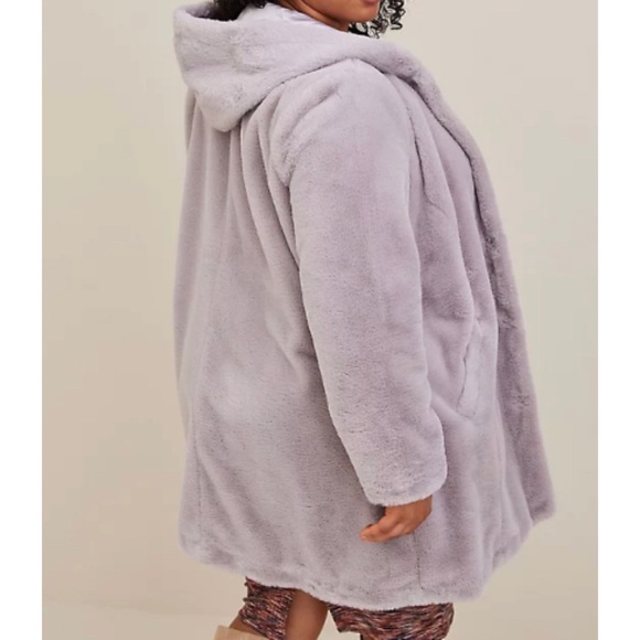 🆕 Grey Faux Fur Hooded Jacket Coat 1 1X 14 16 NWT Torrid New! - Picture 3 of 5